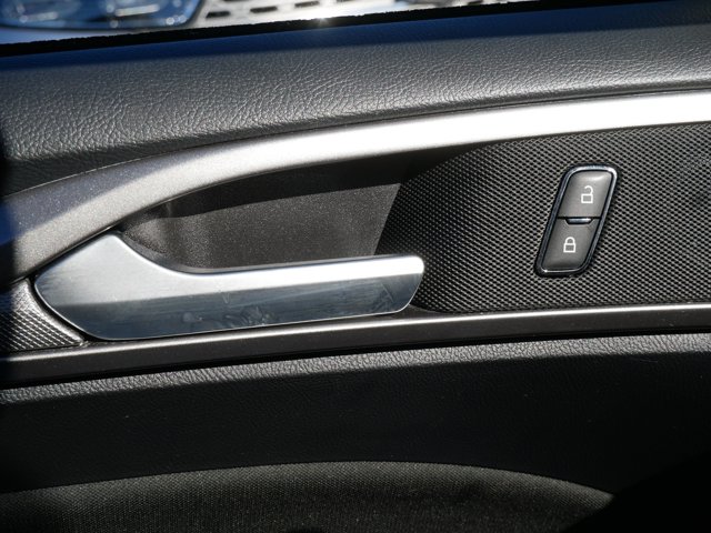 2019 Ford Fusion SE Image 29 of 36