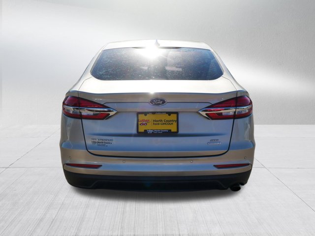 2019 Ford Fusion SE Image 6 of 36