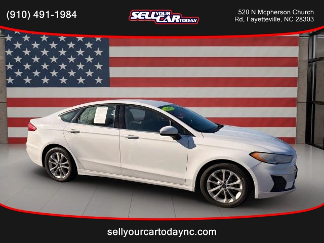 2019 Ford Fusion SE Image 3 of 12