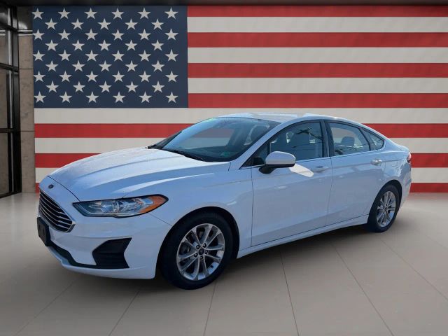 2019 Ford Fusion SE Image 1 of 12