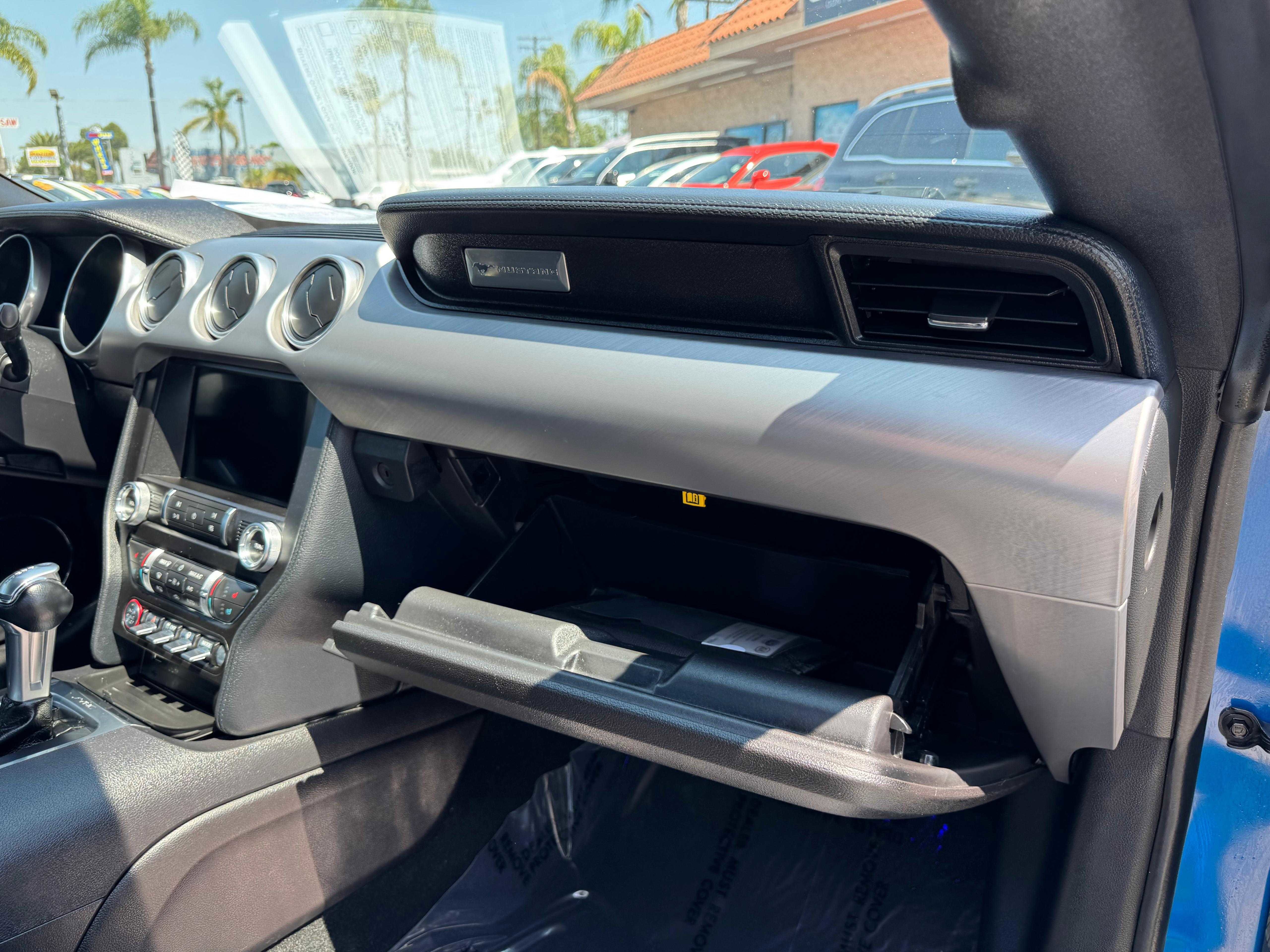 2019 Ford Mustang EcoBoost Premium Image 26 of 49