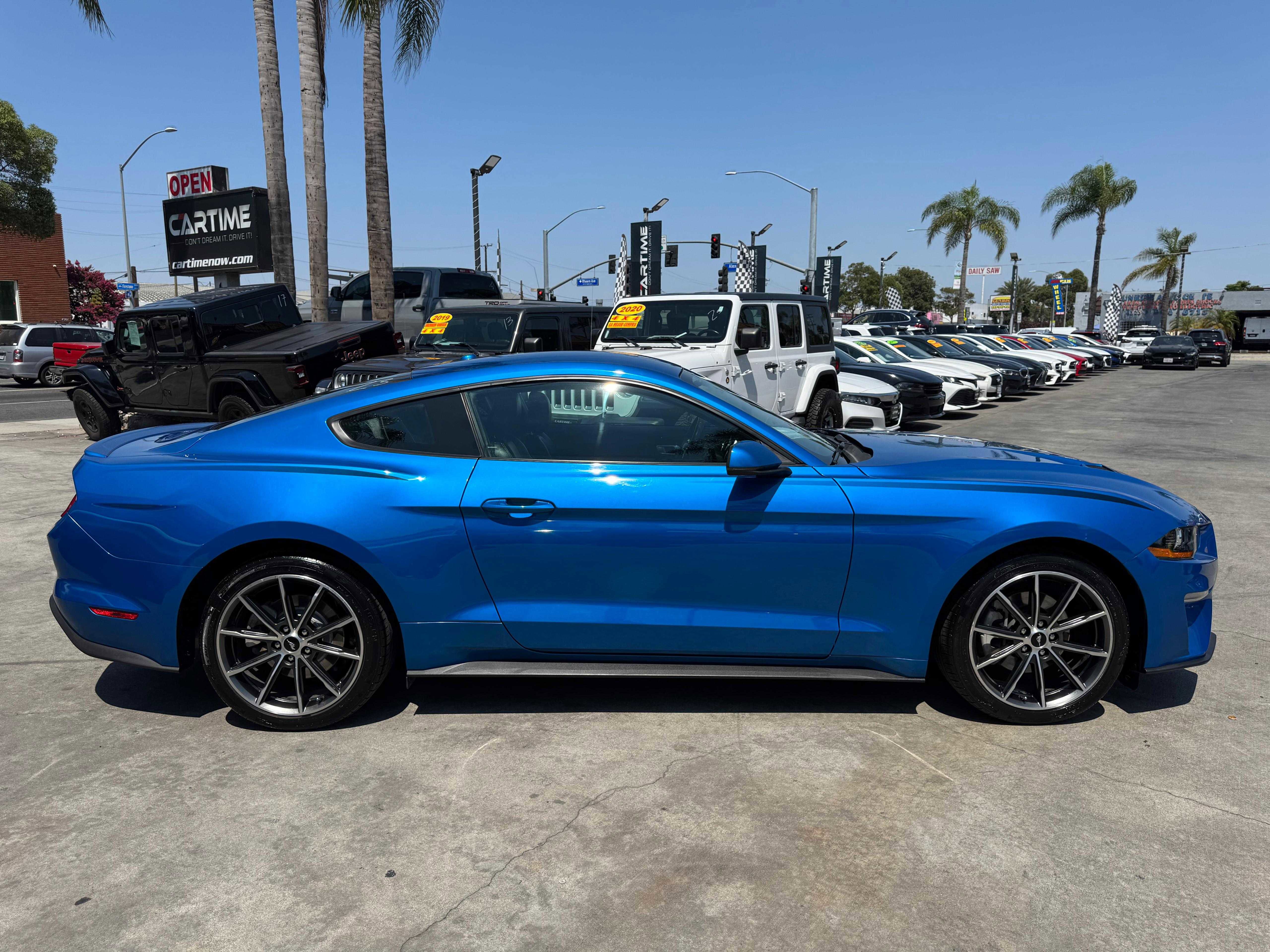 2019 Ford Mustang EcoBoost Premium Image 8 of 49