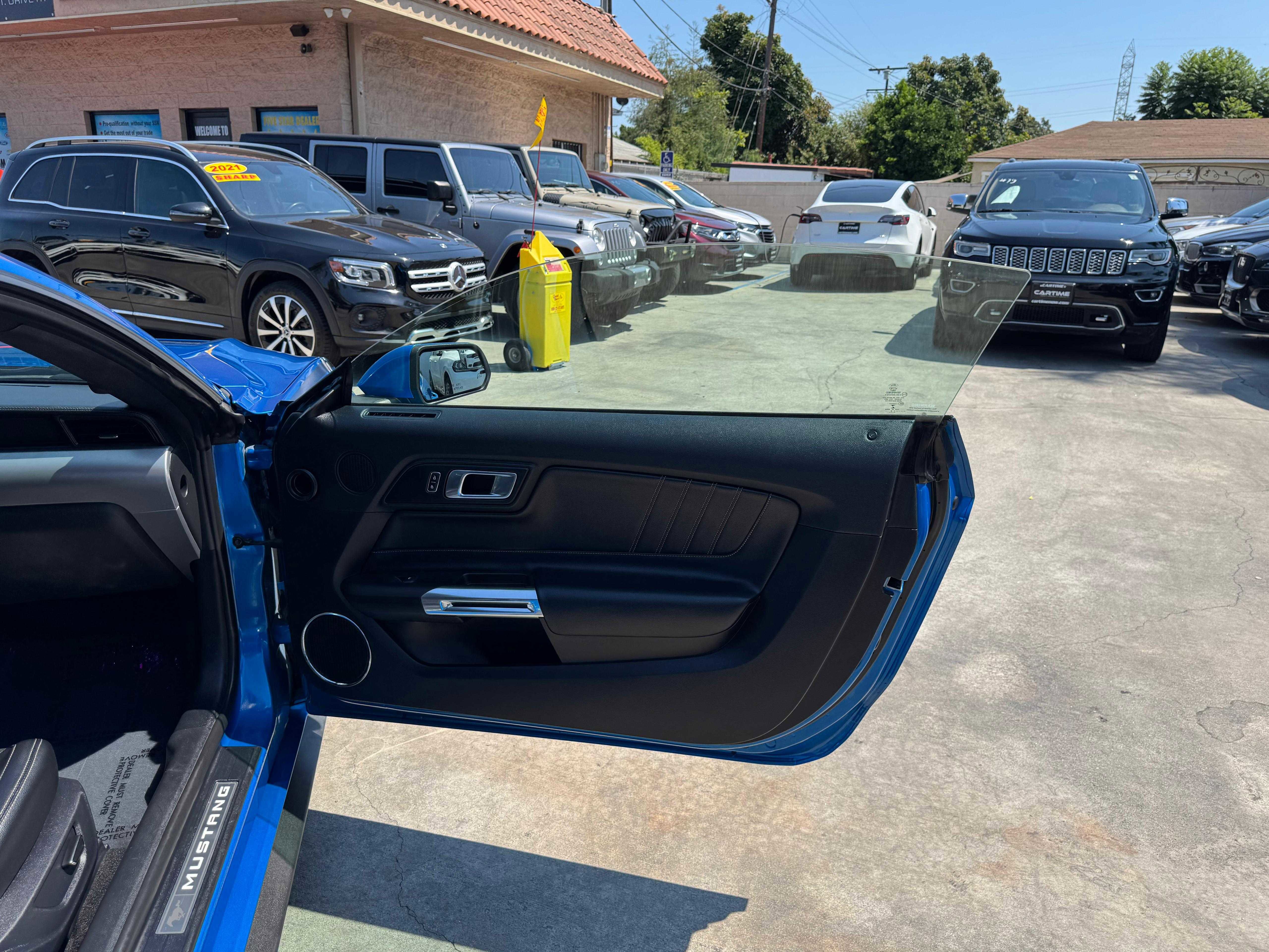 2019 Ford Mustang EcoBoost Premium Image 27 of 49