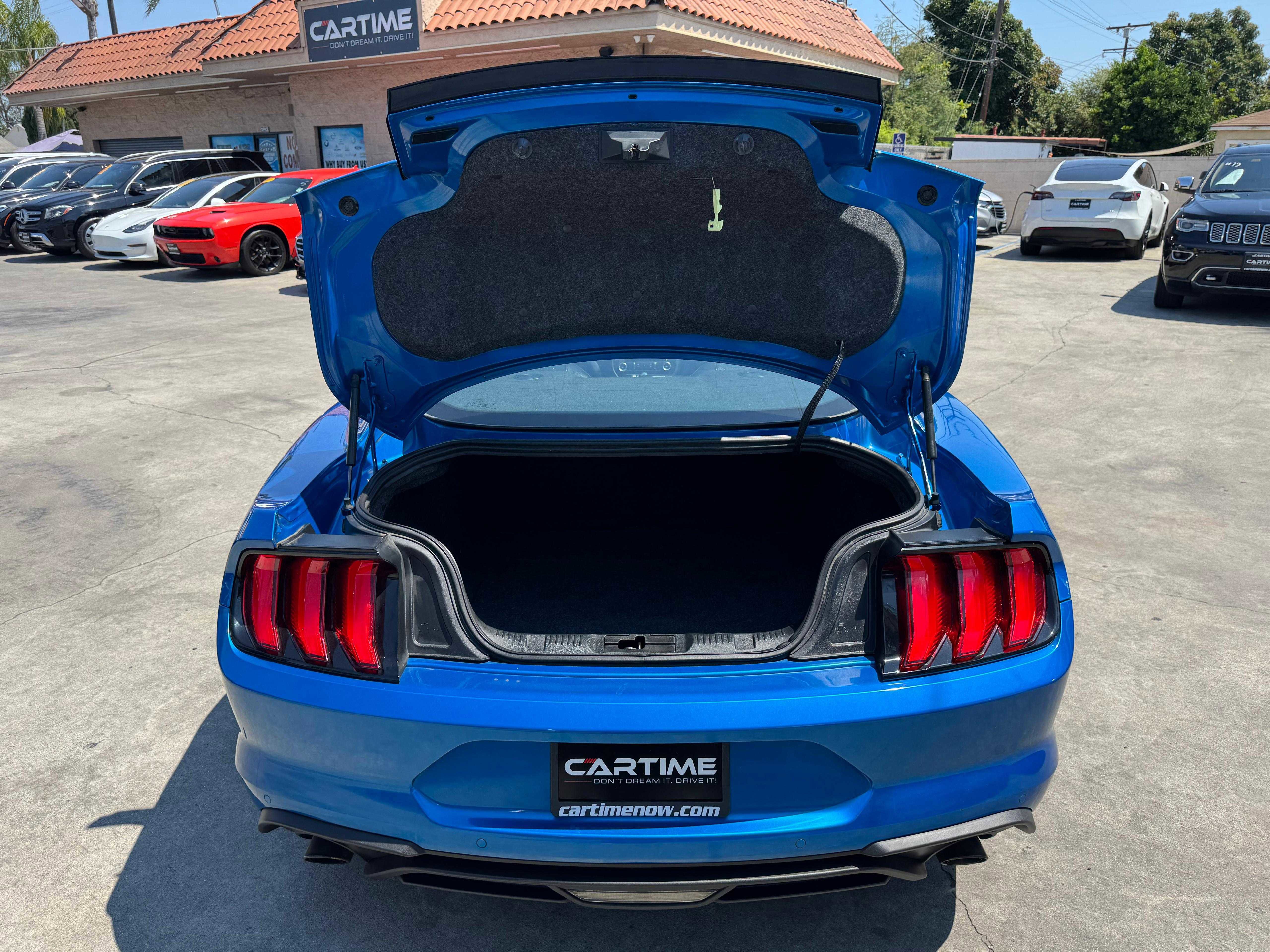 2019 Ford Mustang EcoBoost Premium Image 19 of 49