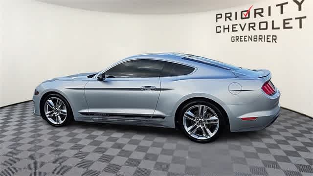 Vehicle image 8 of 38