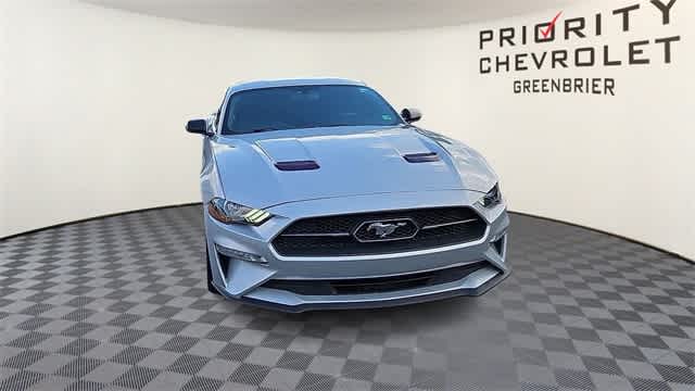 Vehicle image 3 of 38