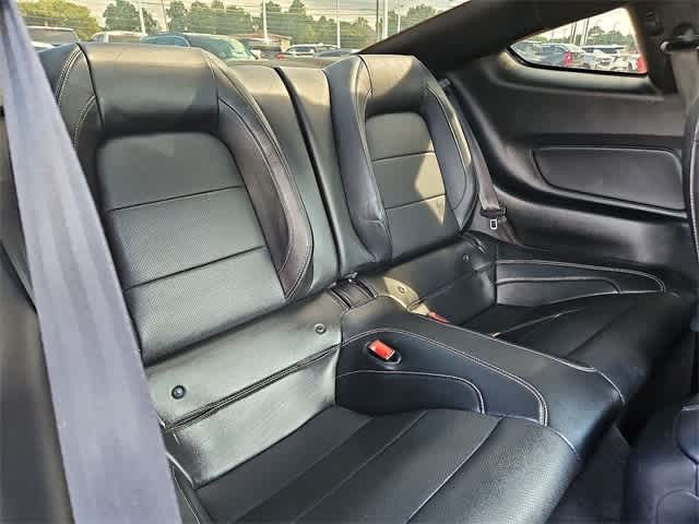 Vehicle image 13 of 38