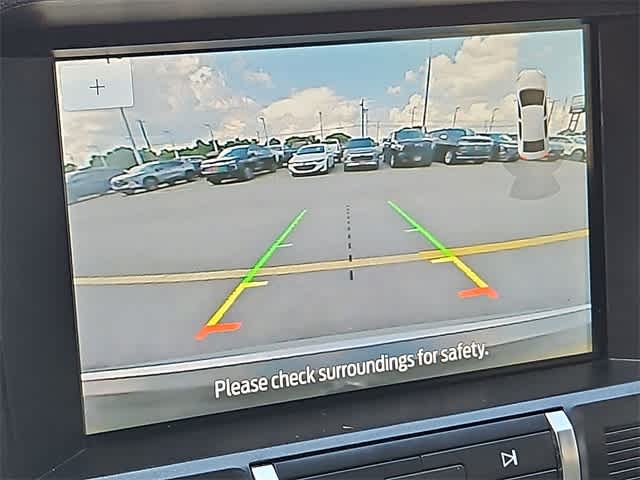 Vehicle image 28 of 38