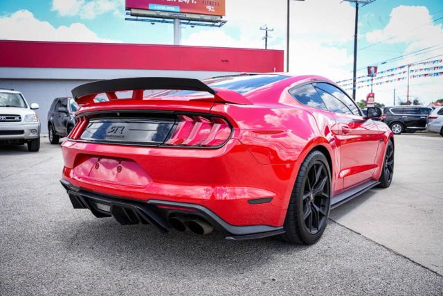 2019 Ford Mustang GT Premium Image 6 of 24