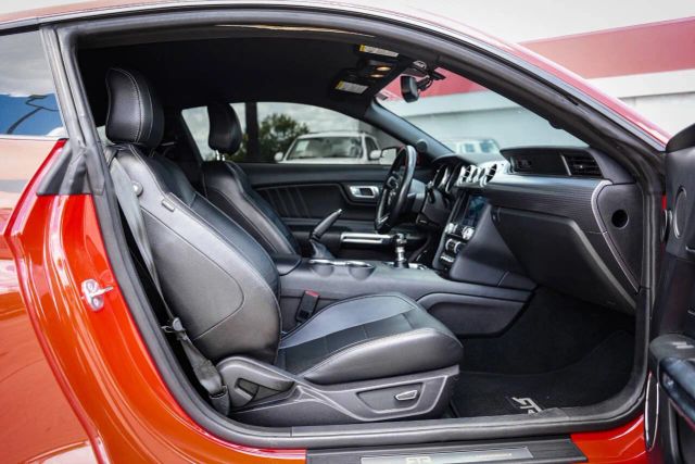 2019 Ford Mustang GT Premium Image 21 of 24