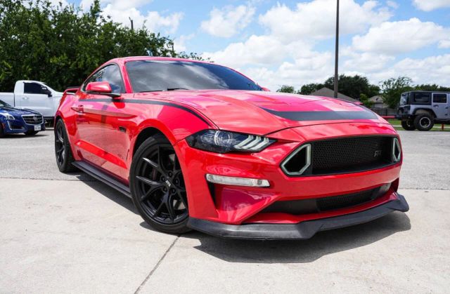 2019 Ford Mustang GT Premium Image 4 of 24