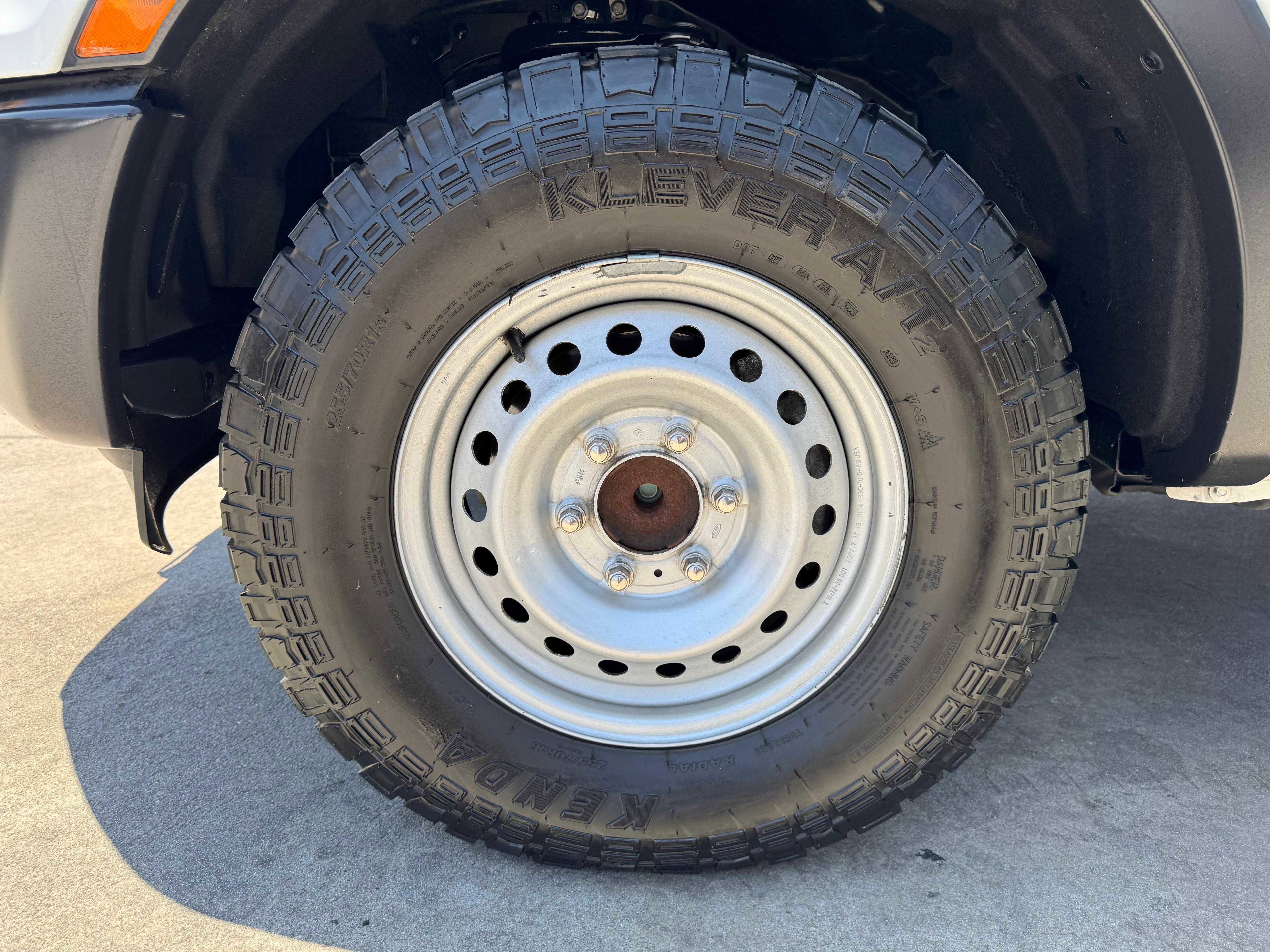 Vehicle image 18 of 67