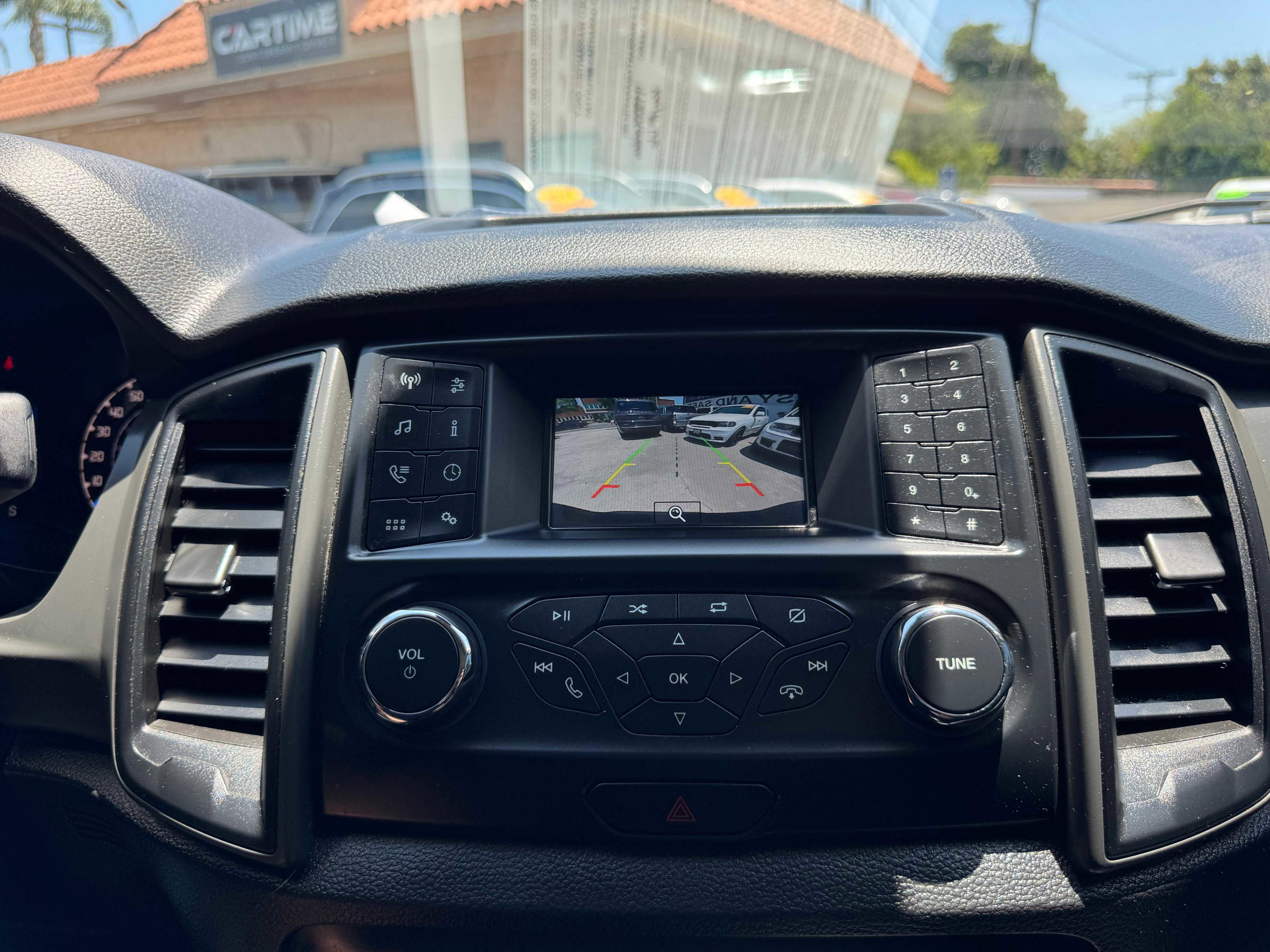 Vehicle image 41 of 67