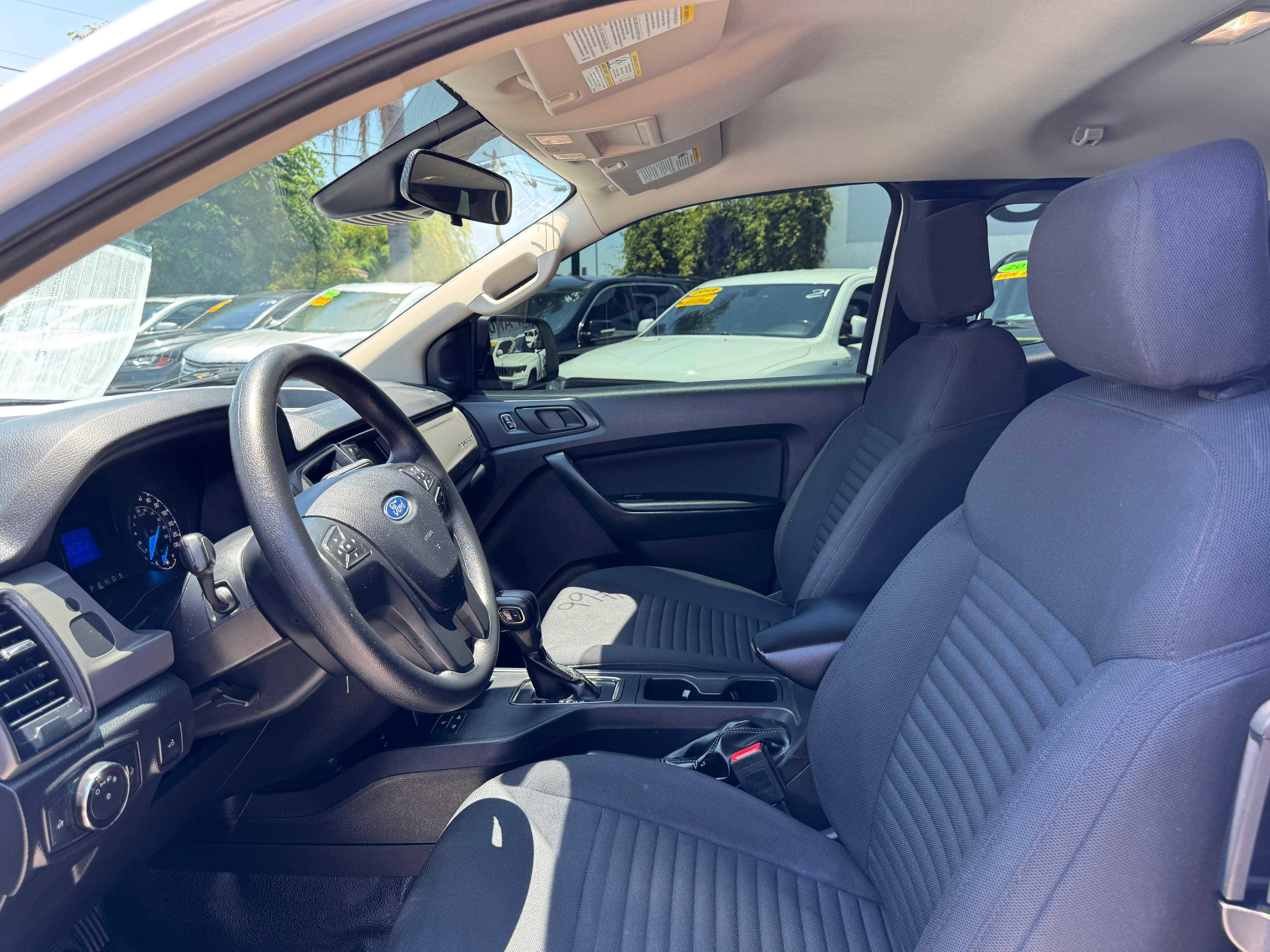 Vehicle image 27 of 67