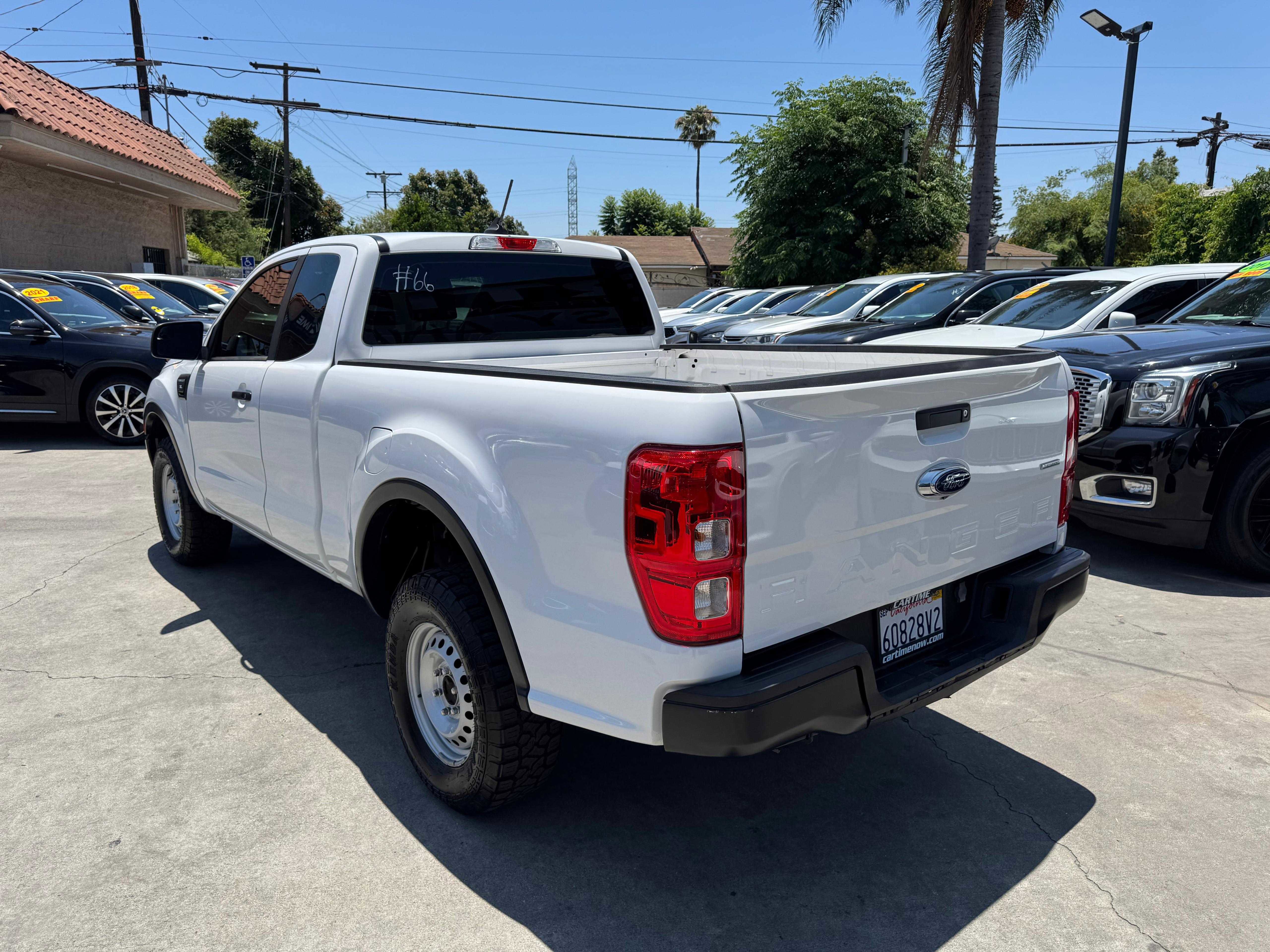 Vehicle image 16 of 67