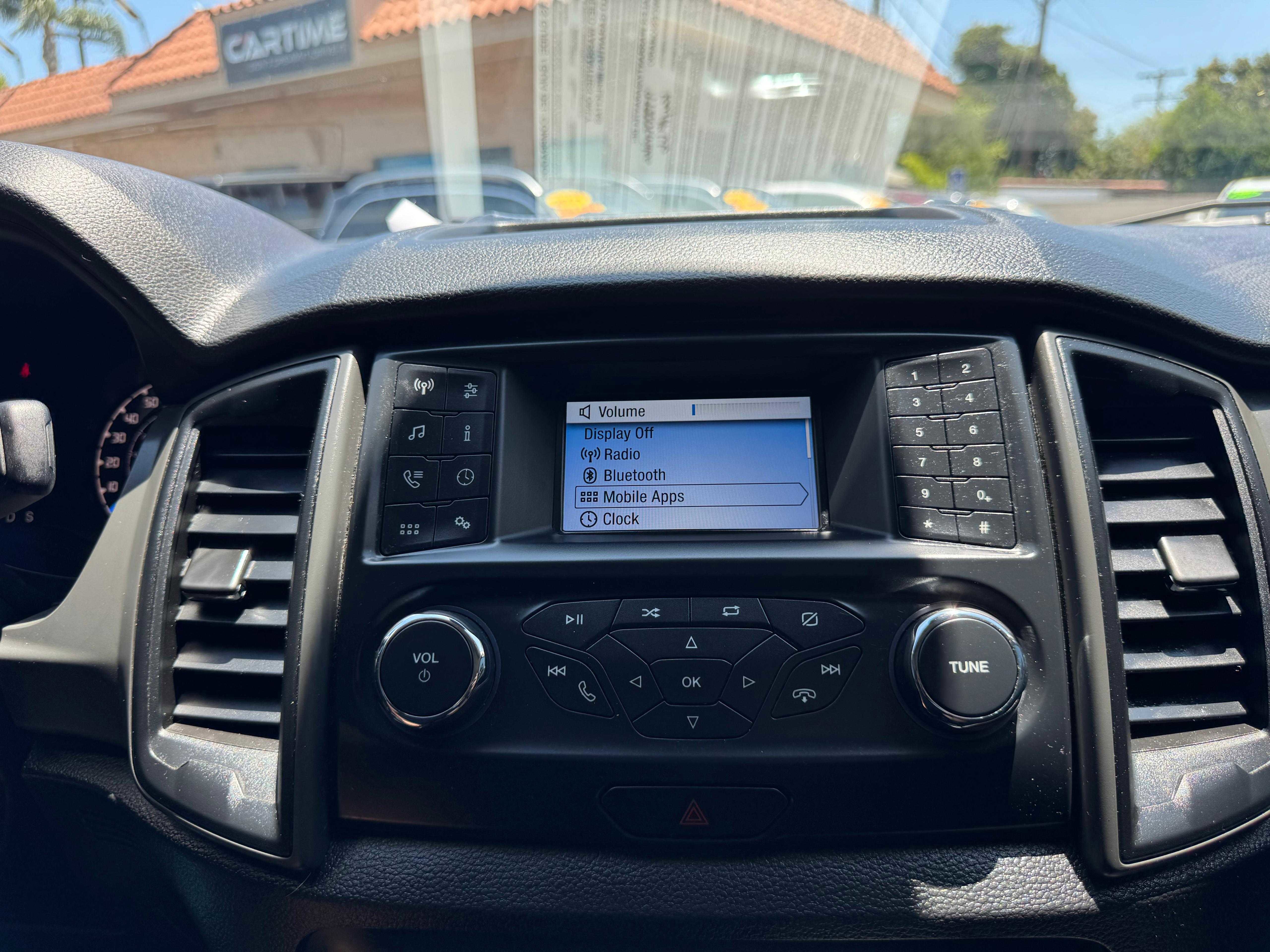 Vehicle image 35 of 67