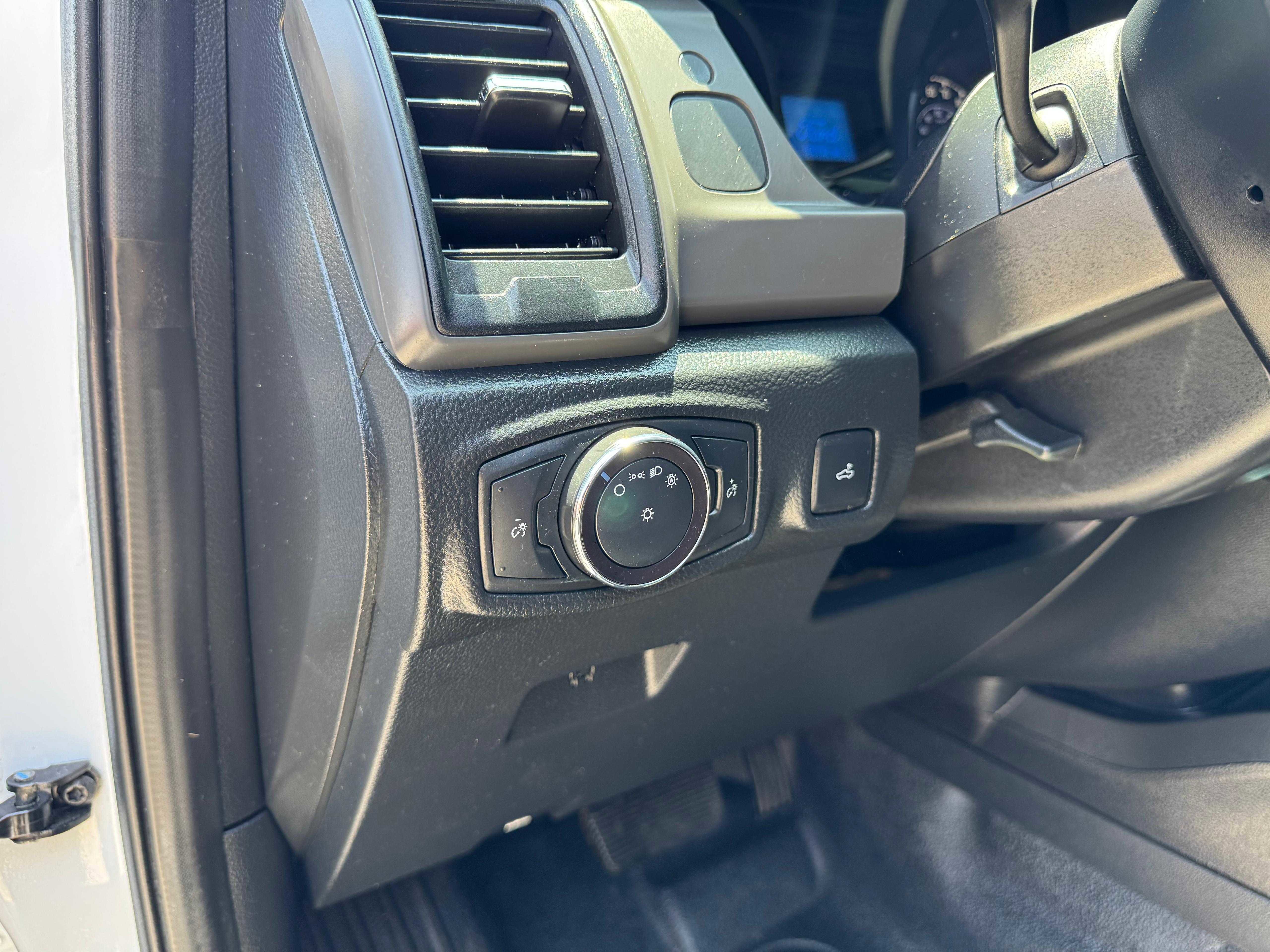 Vehicle image 59 of 67