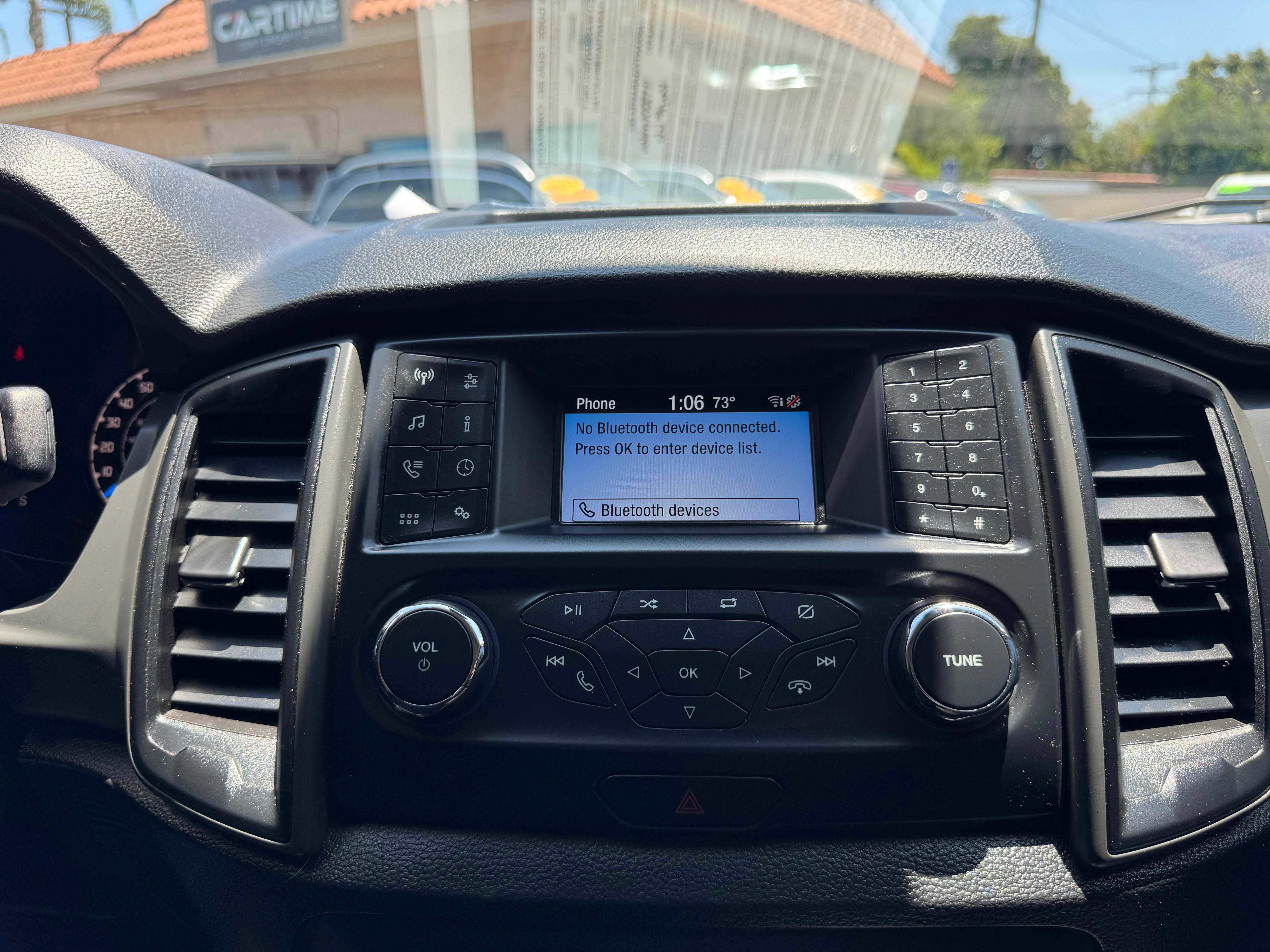 Vehicle image 39 of 67