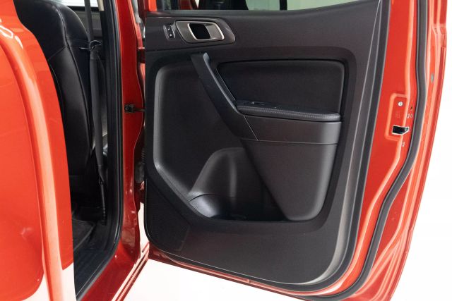 Vehicle image 26 of 77