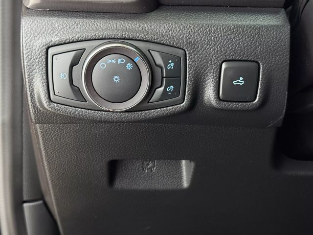 Vehicle image 55 of 77