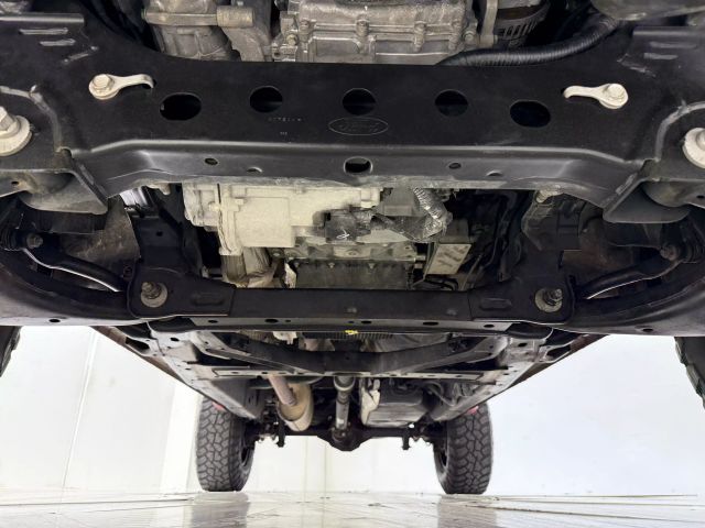 Vehicle image 76 of 77
