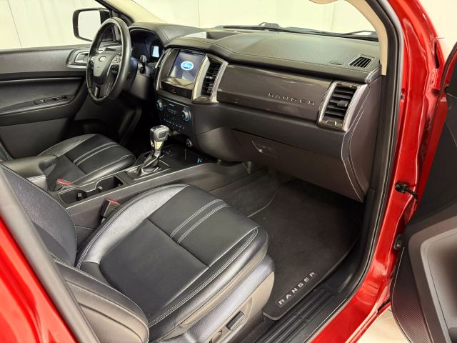 Vehicle image 28 of 77