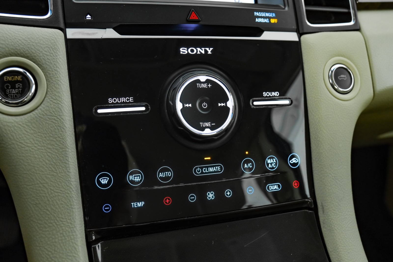 2019 Ford Taurus Limited Image 50 of 53