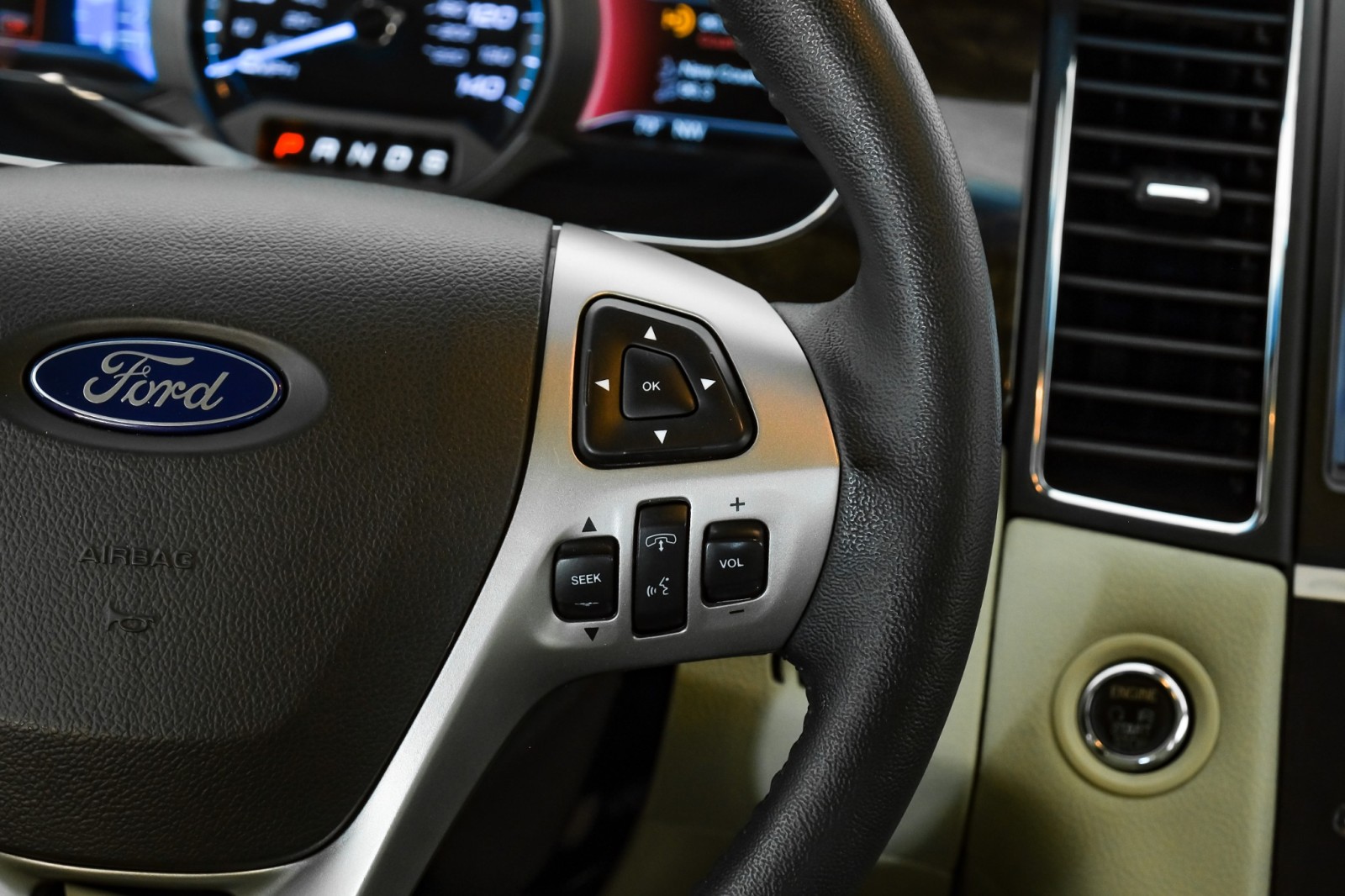 2019 Ford Taurus Limited Image 33 of 53