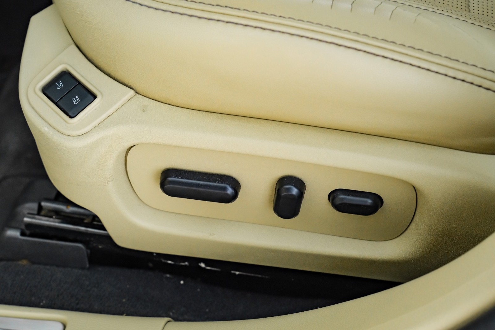 2019 Ford Taurus Limited Image 52 of 53