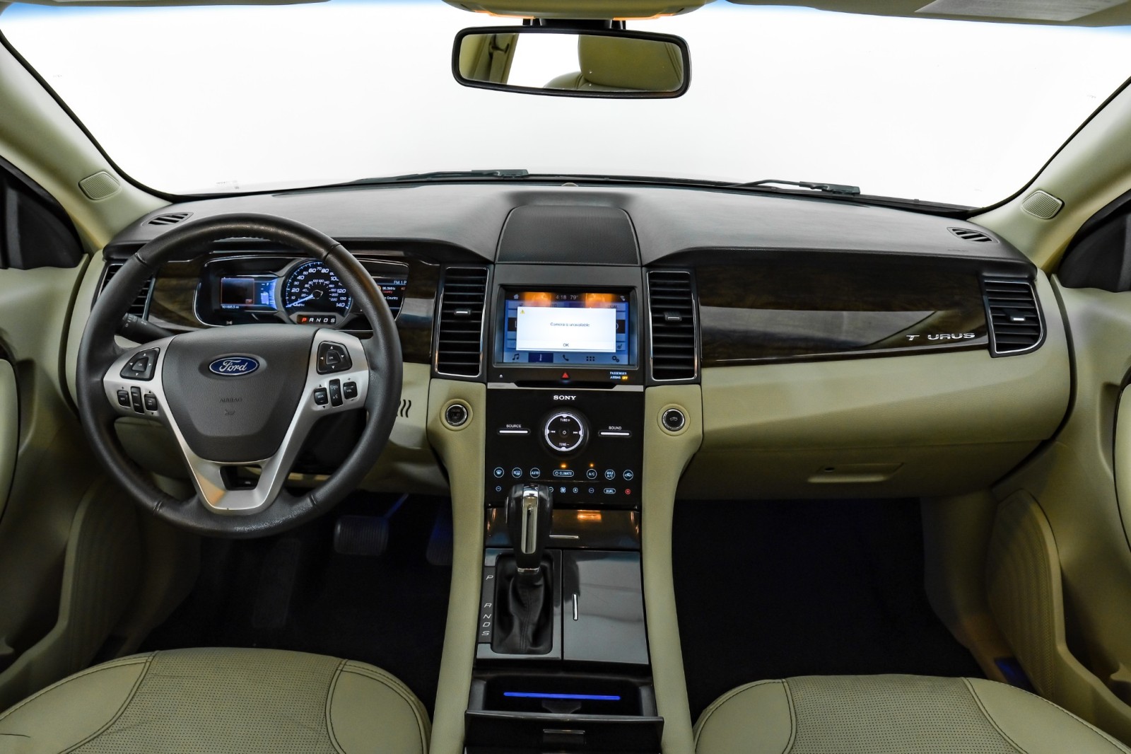 2019 Ford Taurus Limited Image 27 of 53