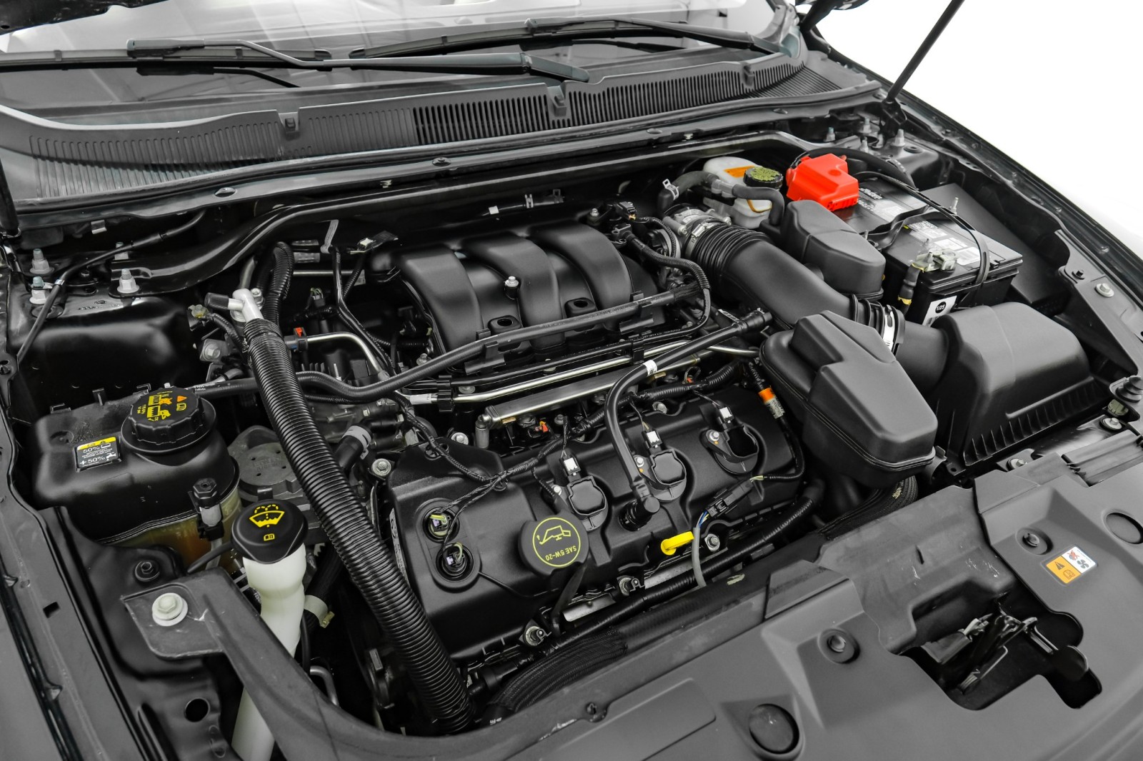 2019 Ford Taurus Limited Image 12 of 53