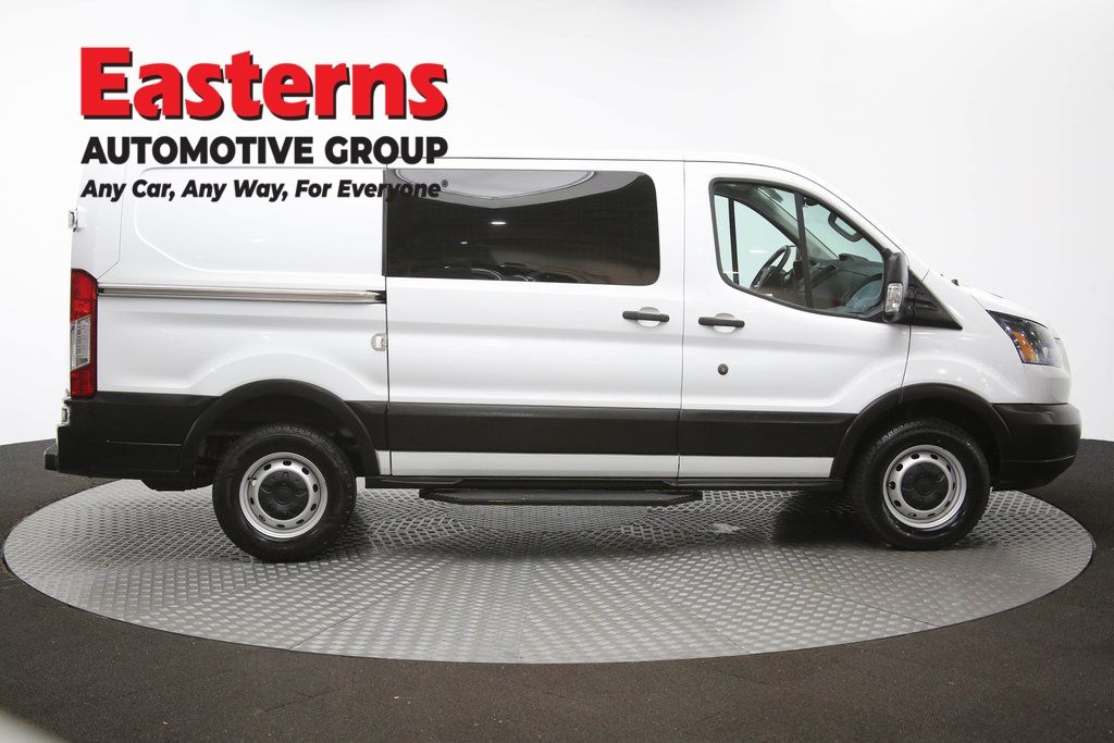 Vehicle image 17 of 63