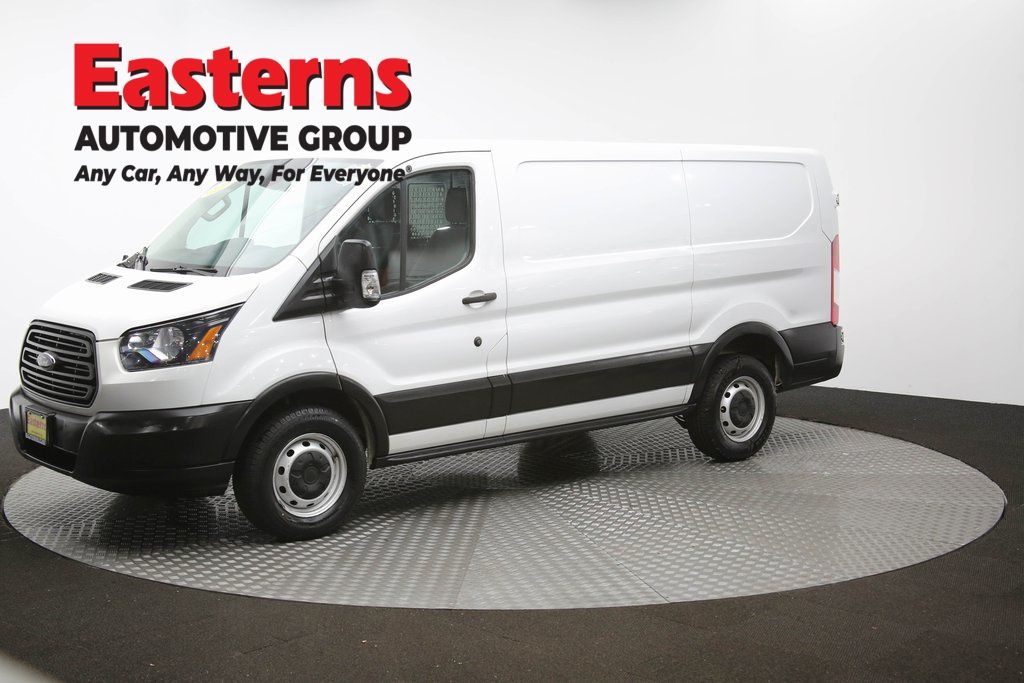 Vehicle image 7 of 63