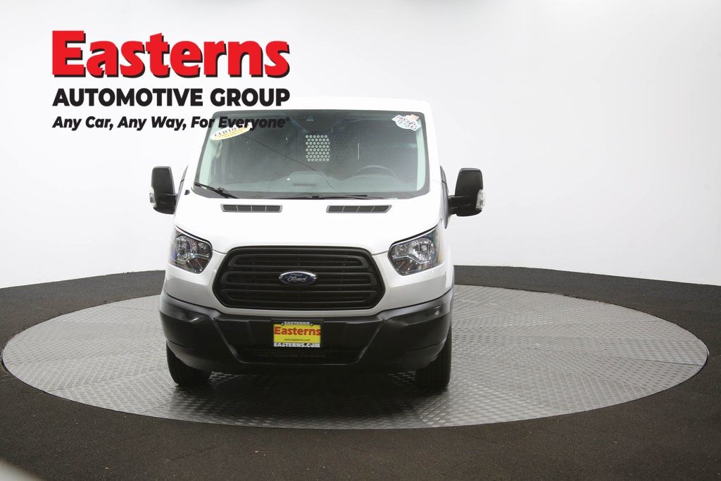 Vehicle image 8 of 63