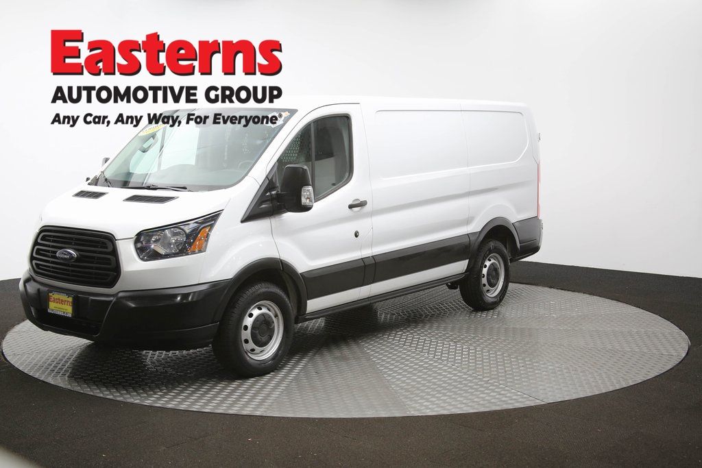 Vehicle image 2 of 63