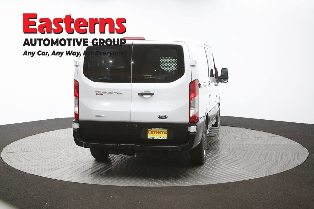 Vehicle image 26 of 63