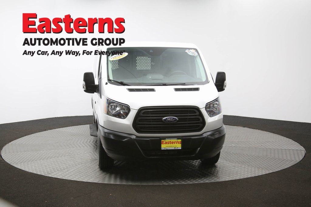 Vehicle image 10 of 63