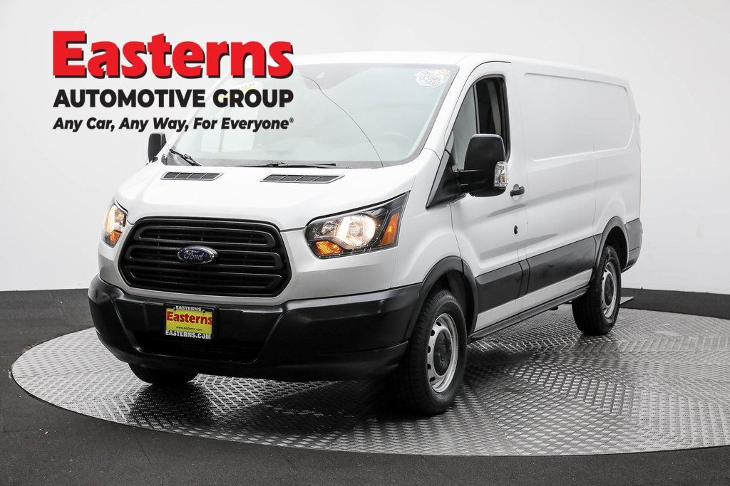 Vehicle image 6 of 63