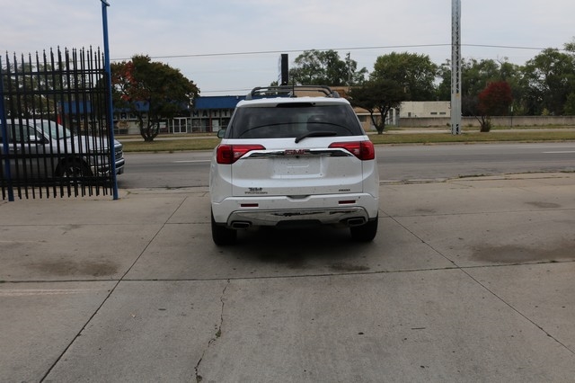 2019 GMC Acadia Denali Image 4 of 14