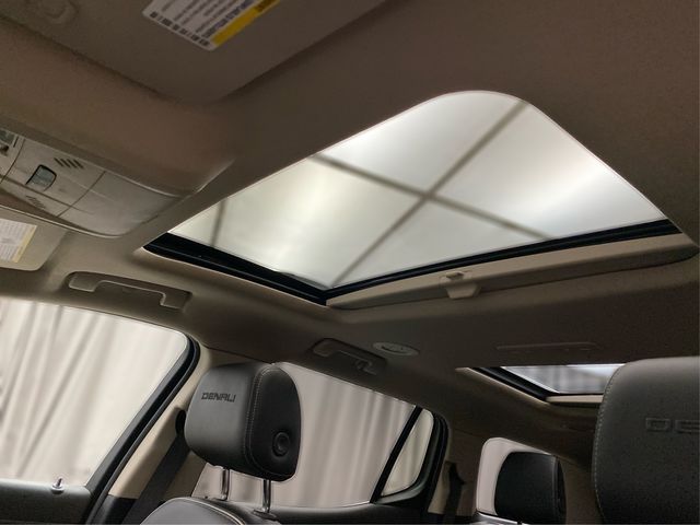 Vehicle image 22 of 30