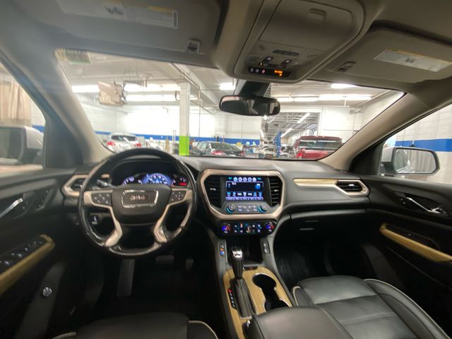 Vehicle image 20 of 30