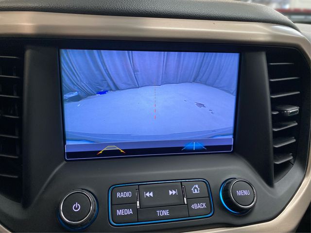 Vehicle image 24 of 30
