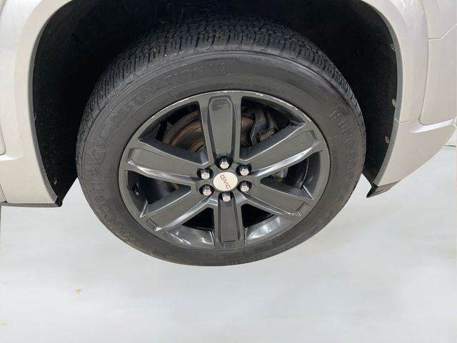 Vehicle image 12 of 30