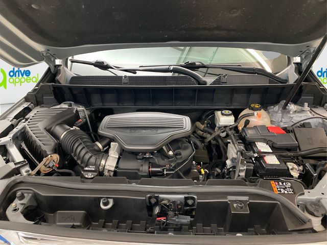 Vehicle image 10 of 30