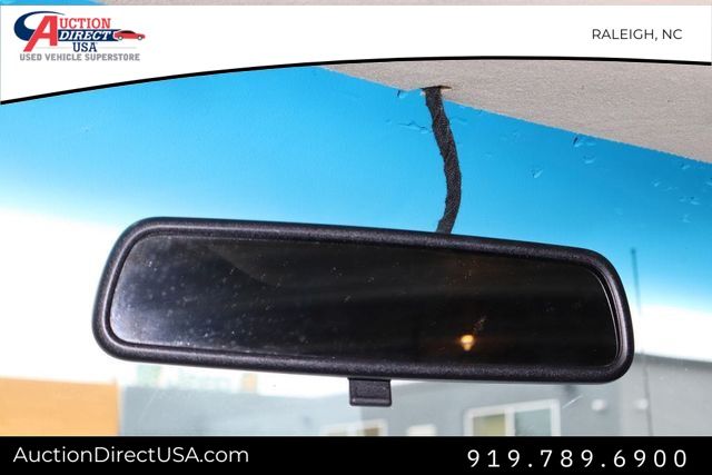 Vehicle image 17 of 26