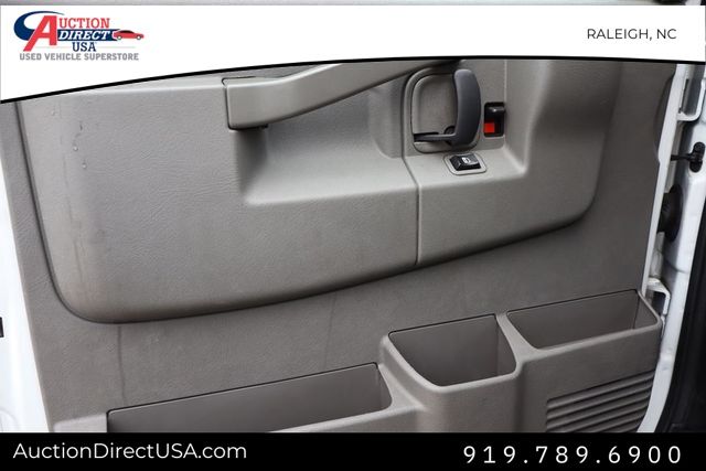 Vehicle image 22 of 26