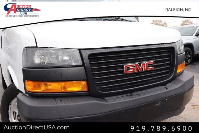 Vehicle image 18 of 26
