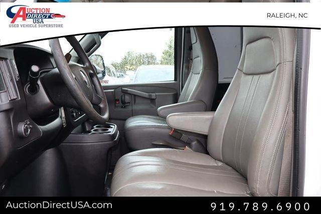 Vehicle image 20 of 26