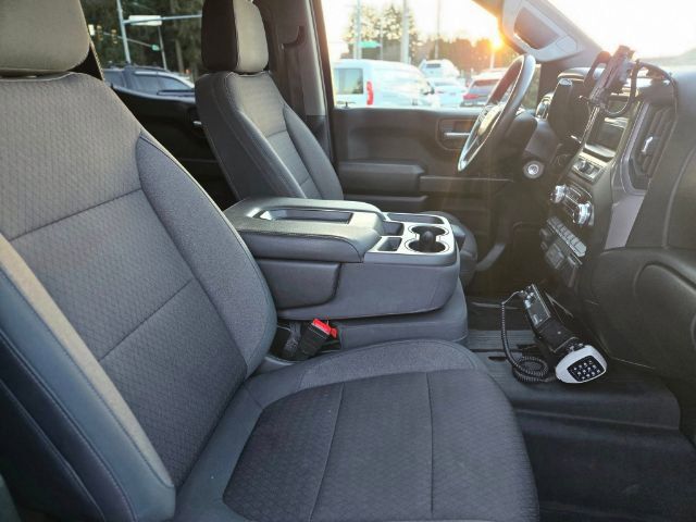 Vehicle image 15 of 30