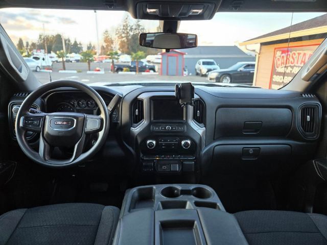 Vehicle image 17 of 30
